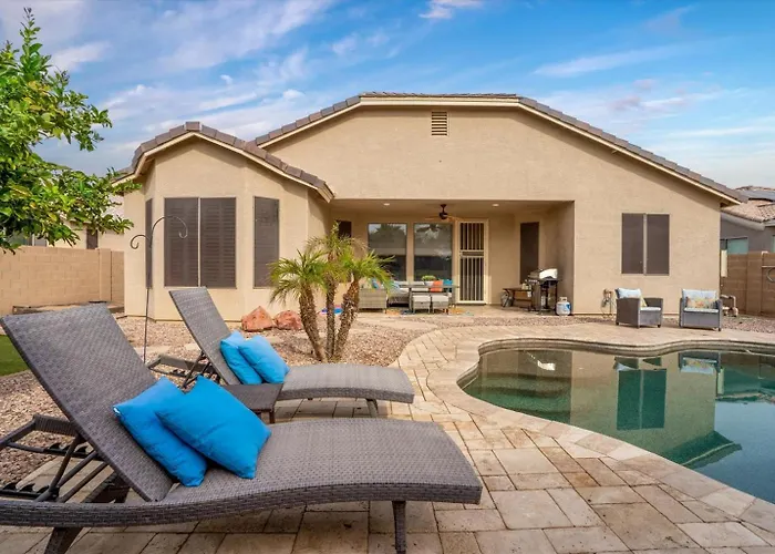 4-br With A Private Heated Pool *