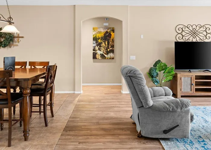 4-br With A Private Heated Pool Holiday home