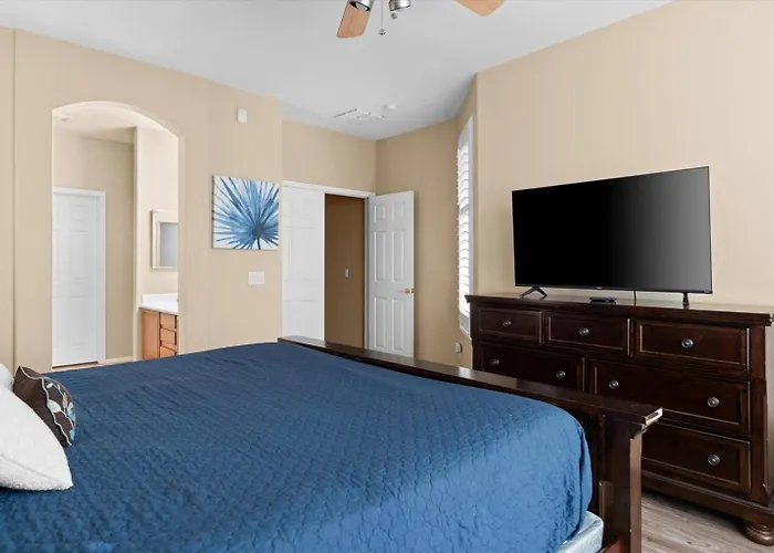 Holiday home 4-br With A Private Heated Pool